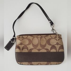 Coach Wristlet Signature Logo small khaki/brown